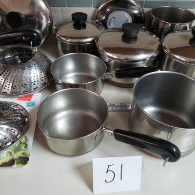 Lot 51: Revere Ware Pots with Lids and Pressure Cooker Lids