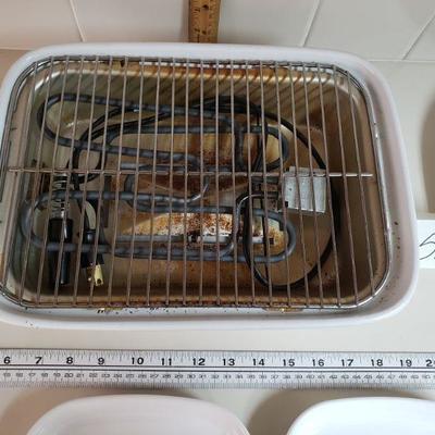 Lot 55: Corning Lot & Indoor Electric Grill