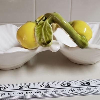 Lot 59: Vintage Porcelain Lemon & Leaf Dish & Plastic Lemonade Pitcher and (4) Cups