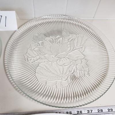 Lot 71:  Platter, Plate and Serving Bowl Lot