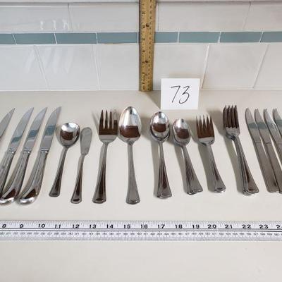 Lot 73: Oneida Silverware 