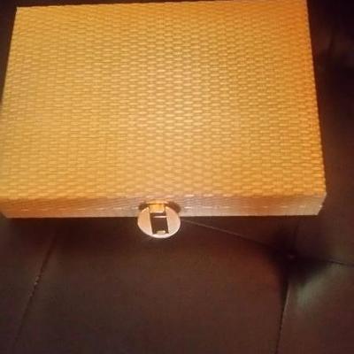 4-001 Backgammon board