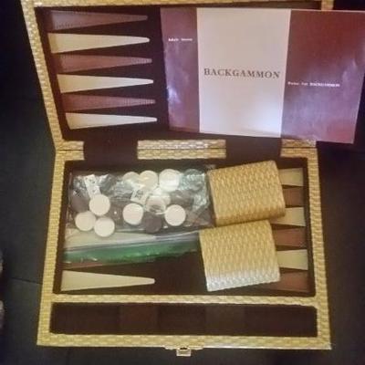4-001 Backgammon board