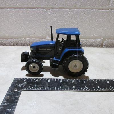 4-021 New Holland Model Tractor