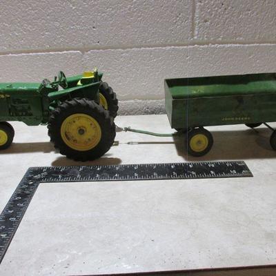 -022 John Deere Model Tractor and Trailer