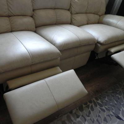 LOT 6  LEATHER DOUBLE RECLINING SOFA