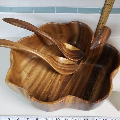 Lot 83: Mid Century Modern Monkey Pod Wood Bowls, Utensils & Fish Sculpture 