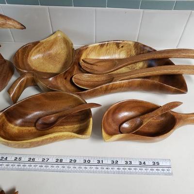 Lot 83: Mid Century Modern Monkey Pod Wood Bowls, Utensils & Fish Sculpture 