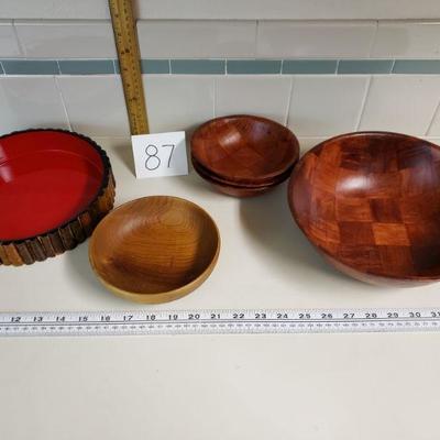 Lot 87: Mid Century Wood Bowl lot