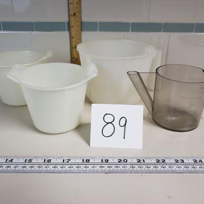 Lot 89: (3) Tupperware Measuring Cup and 1 Fat Separater Measuring Cup