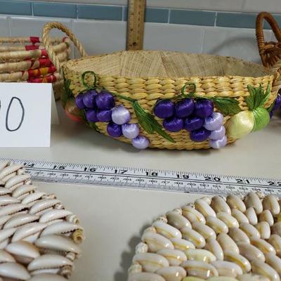 Lot 90: Basket and Hot Pad Lot