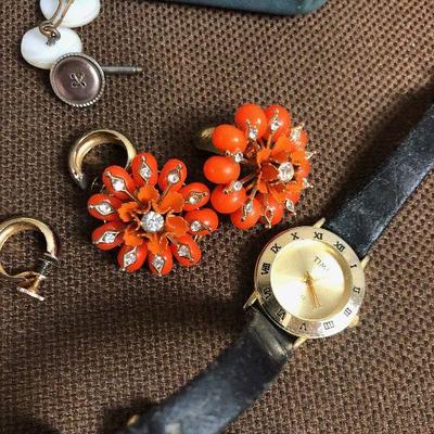 #198 Mixed lot of Jewelry 