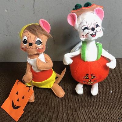 #226 Pair of Halloweens Mice - Annalee 