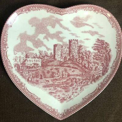 #227 Dudley Castle Heart Plate 