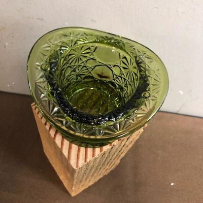 #258 Green Fenton Glass Hat 