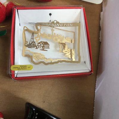 #283 Christmas DÃ©cor Lot of Ornaments, S&P