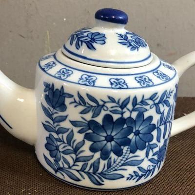#287 Tea Blue transfer with Floral design 