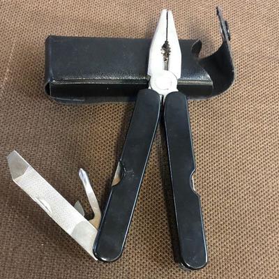 #288 Leatherman Tool with case