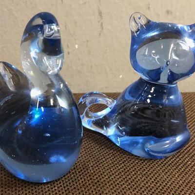 #289  Cat and Swan Blue Glass 
