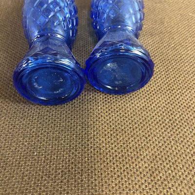 #290 Blue Glass Salt And Pepper 