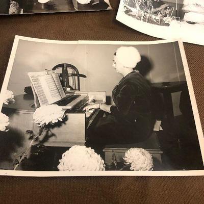 #304 (5) 8 x 10's 