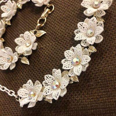 #315 Necklace, Earrings and bracelet Set 