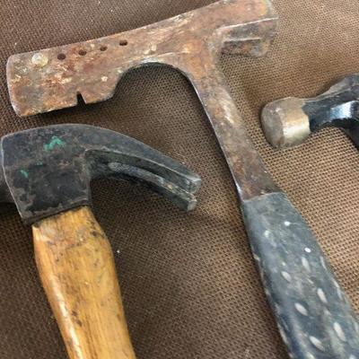 #324 Lot of Hammers: Ro1ofing,2 Carpenters w/ wood Handle 