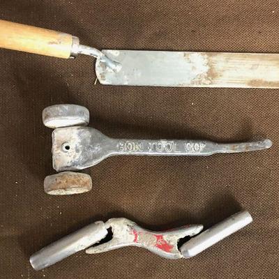 #349 Masonry Tools (3) 