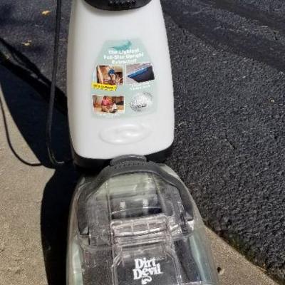 LOT #107: Dirt Devil Featherlite Carpet Shampoo Vacuum