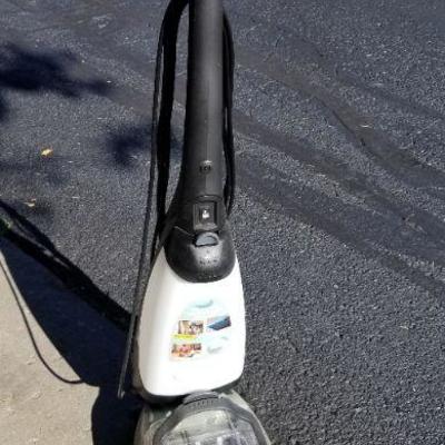 LOT #107: Dirt Devil Featherlite Carpet Shampoo Vacuum