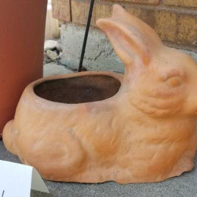 LOT #121: Garden Bundle - Plant Cover, Deco and 3 12" Pots