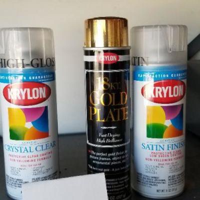 LOT #122: Spray Paint Bundle