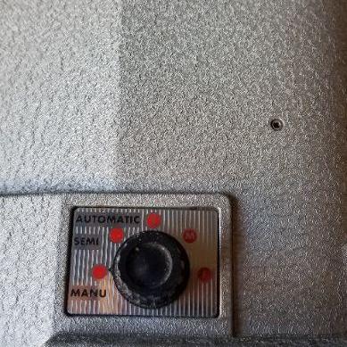 LOT #133: Vintage REVERE Slide Projector