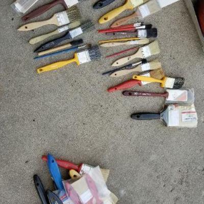 LOT #151: Paintbrush Lot (50 Total) - Many NEW