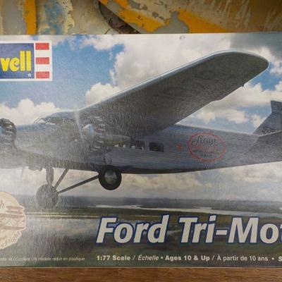 Vintage Revell Ford Tri-Motor Plane. model.