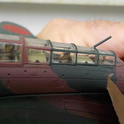 WW 2 bomber Model with pilots, made of metal ". 