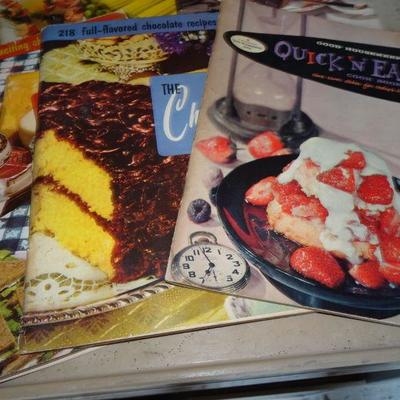 Quick & Easy Cookbook Pamphlets (6) 