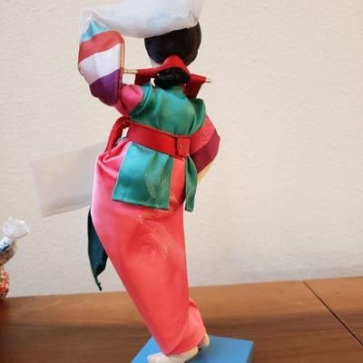 Lot 191: (3) Dolls from Around the World