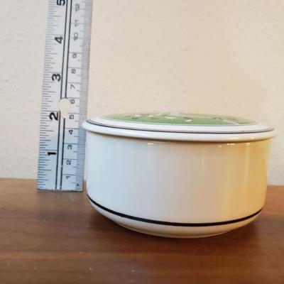Lot 195: Villeroy & Boch Trinket Box