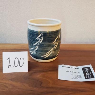 Lot 200: Pottery by Sumi