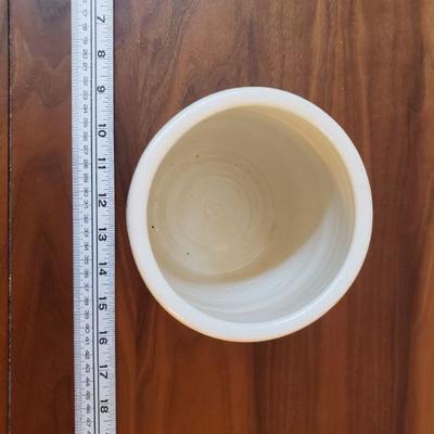 Lot 200: Pottery by Sumi