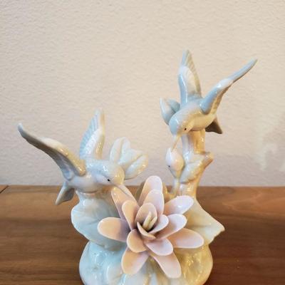 Lot 206: (2) Hummingbird Figurines - Royal Carlton 