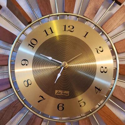 Lot 228: Mid Century Seth Thomas Sunburst/Starburst Clock TESTS A+