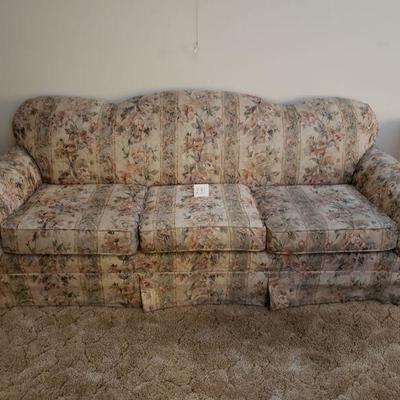 Lot 231: Floral Couch