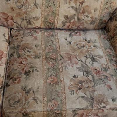 Lot 231: Floral Couch