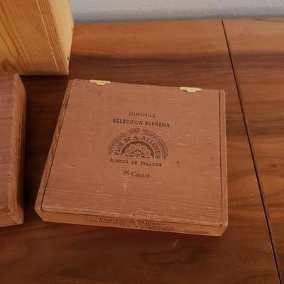 Lot 243: Vintage Cigar & Liquor Box