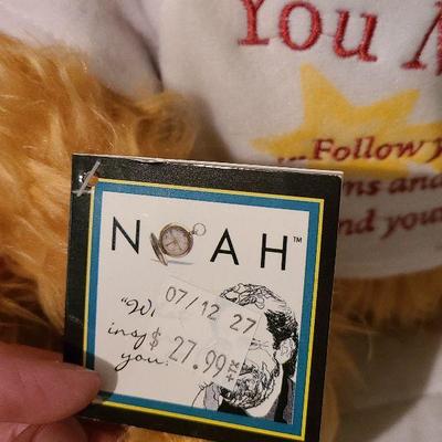 B10: Noah You Matter and A Friend Collectible Animatronics Bears
