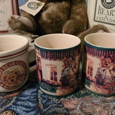 B12: Boyds Bears and More Collectibles