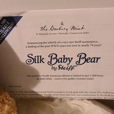 B37: Steiff Silk Baby Bear