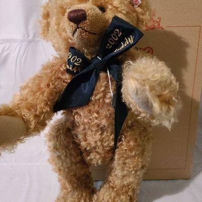 B41: Steiff Centenary German Bear